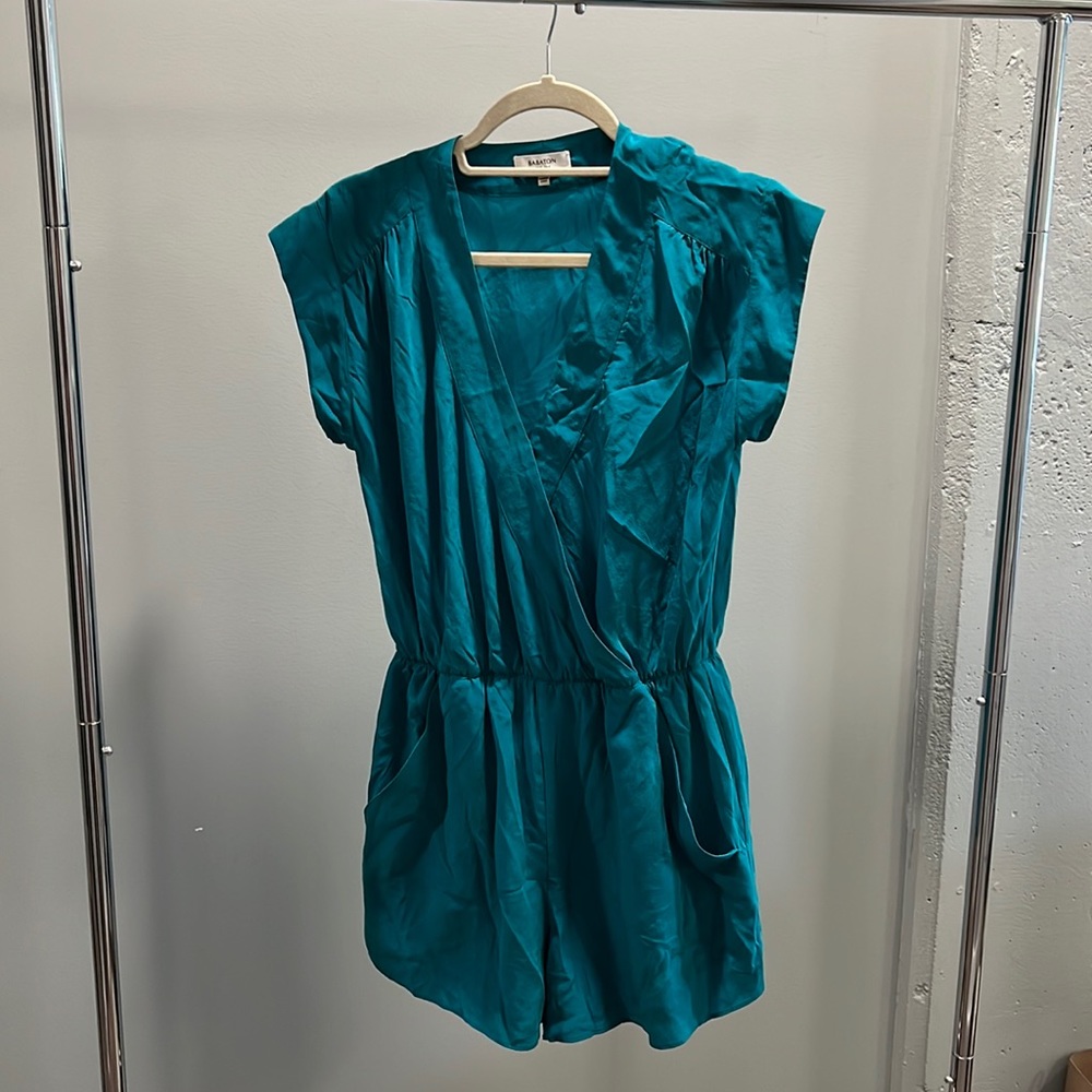 100% silk Aritzia Babaton romper